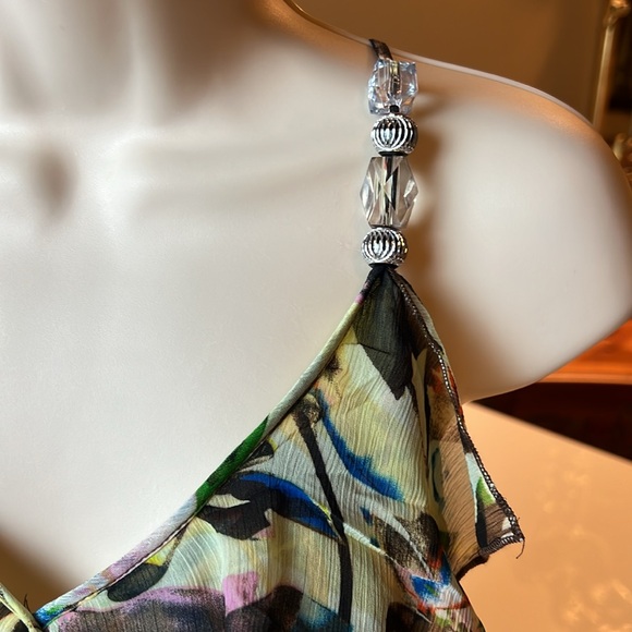 💚LAPIS V NECK TOP WITH BEADS ON STRAPS - RUFFLES FRONT - SIZE MEDIUM - Picture 6 of 16